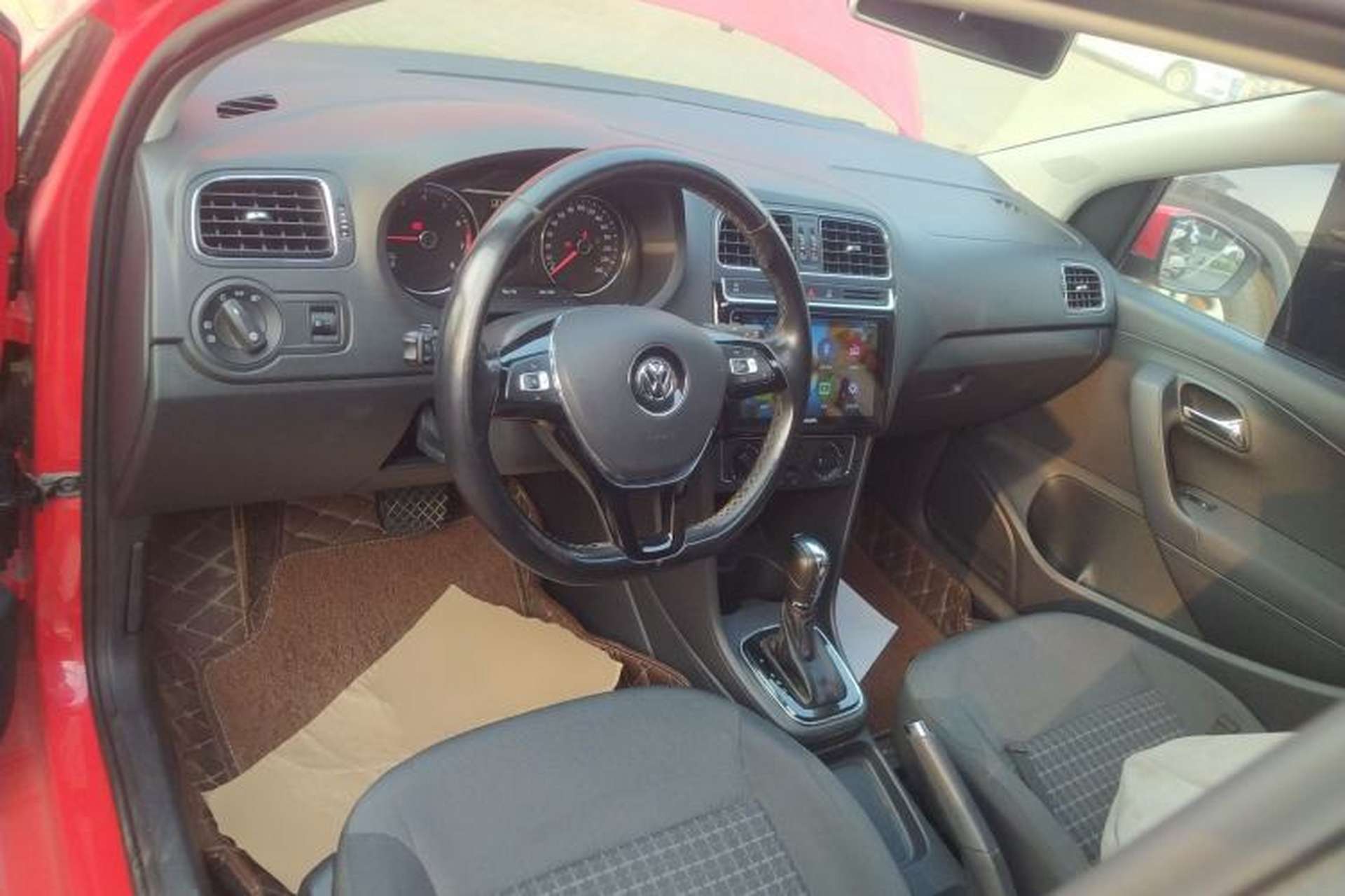 Used Volkswagen Polo 2018 1.5L Automatic Enjoyment Model Center Console
