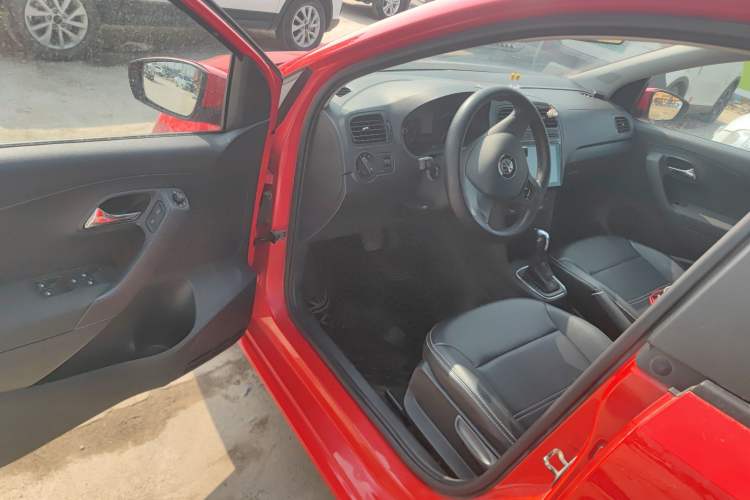Used Volkswagen Polo 2018 1.5L Automatic Advanced Driving Model Driver Seat