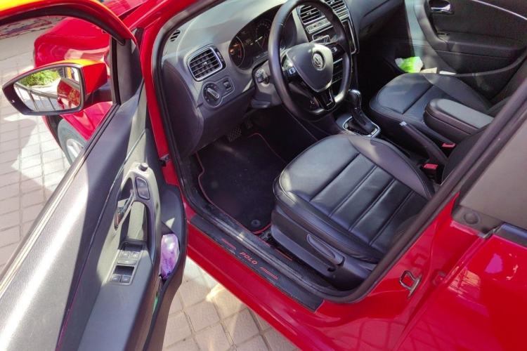 Used Volkswagen Polo 2018 1.5L Automatic Luxury Edition Driver Seat