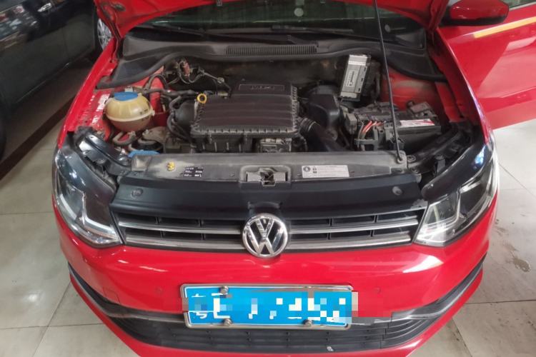 Used Volkswagen Polo 2018 1.5L Automatic Luxury Edition Engine Bay