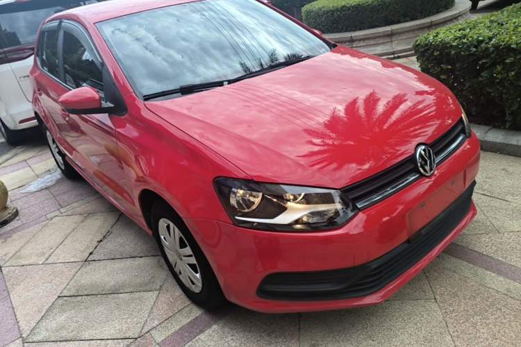 Used Volkswagen Polo 2018 1.5L Automatic Advanced Driving Model Front Right 45 Deg