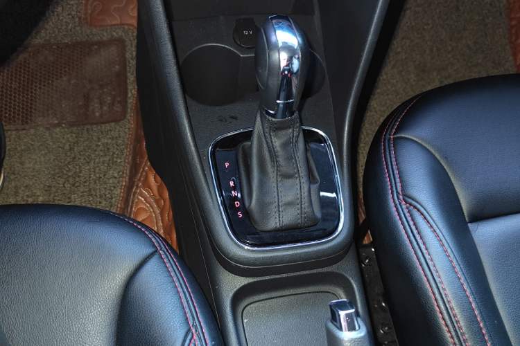 Used Volkswagen Polo 2018 1.5L Automatic Enjoyment Model Gear Lever