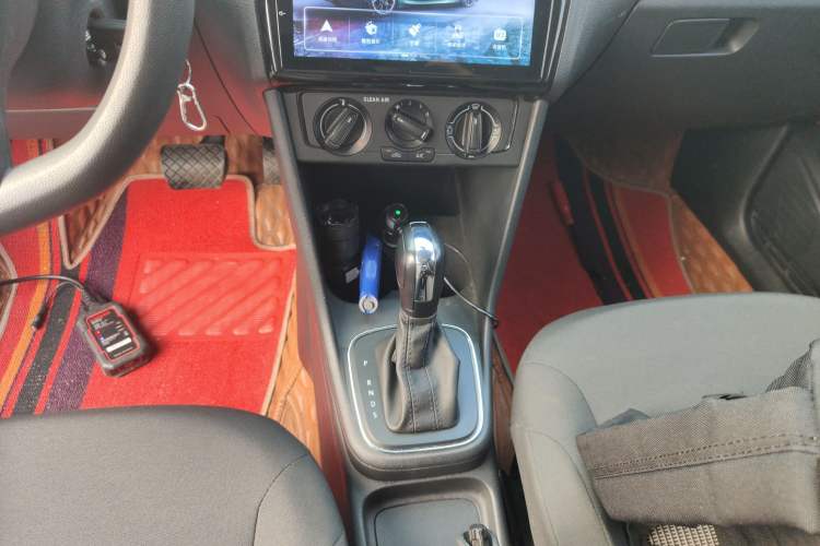 Used Volkswagen Polo 2018 1.5L Automatic Advanced Driving Model Gear Lever