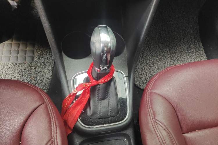 Used Volkswagen Polo 2018 1.5L Automatic Enjoyment Model Gear Lever