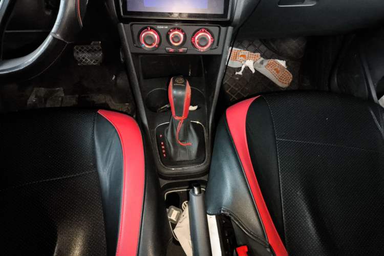 Used Volkswagen Polo 2018 1.5L Automatic Advanced Driving Model Gear Lever