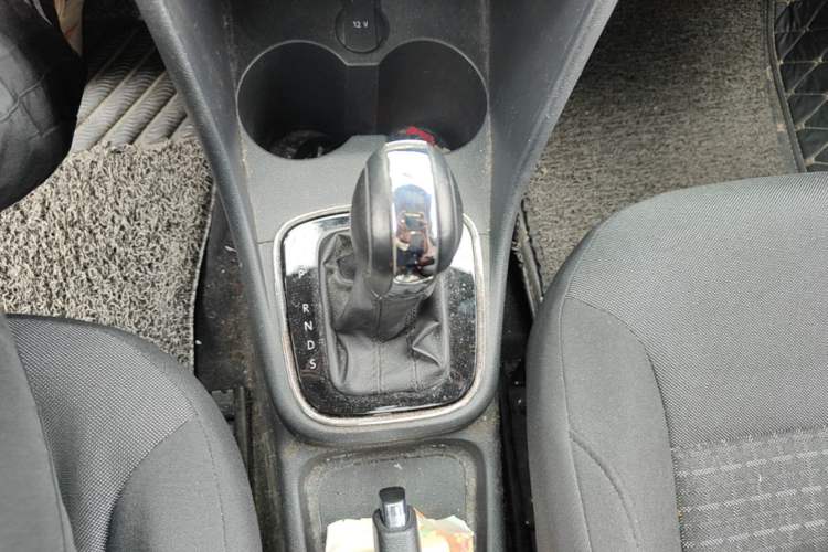 Used Volkswagen Polo 2018 1.5L Automatic Enjoyment Model Gear Lever