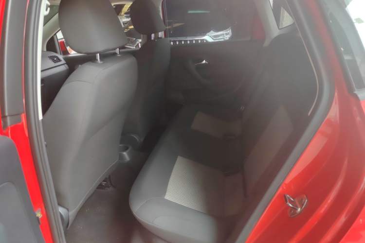 Used Volkswagen Polo 2018 1.5L Automatic Advanced Driving Model Interior 2