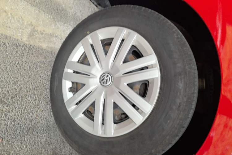 Used Volkswagen Polo 2018 1.5L Manual Drive-Comfort Model Left Front Wheel Hub