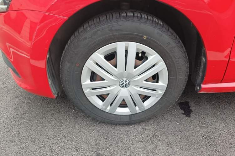 Used Volkswagen Polo 2018 1.5L Automatic Advanced Driving Model Left Front Wheel Hub