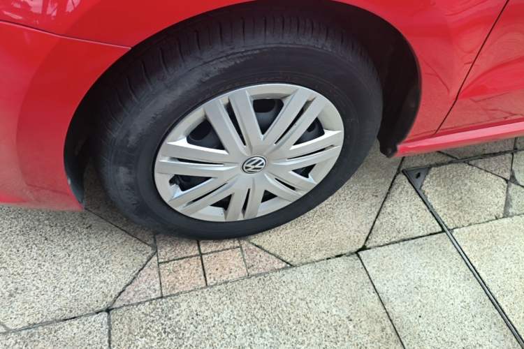 Used Volkswagen Polo 2018 1.5L Automatic Advanced Driving Model Left Front Wheel Hub
