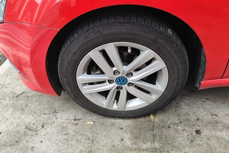 Used Volkswagen Polo 2018 1.5L Automatic Enjoyment Model Left Front Wheel Hub
