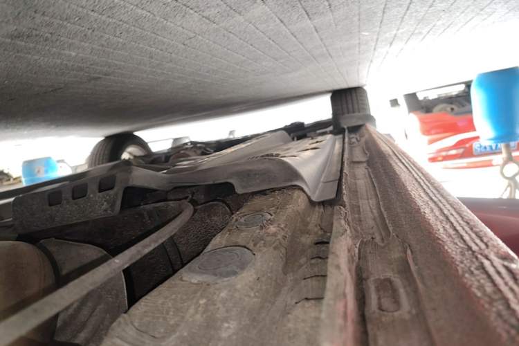 Used Volkswagen Polo 2018 1.5L Automatic Enjoyment Model Left Side Sill
