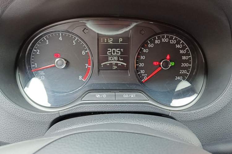 Used Volkswagen Polo 2018 1.5L Automatic Advanced Driving Model Odometer Close Up