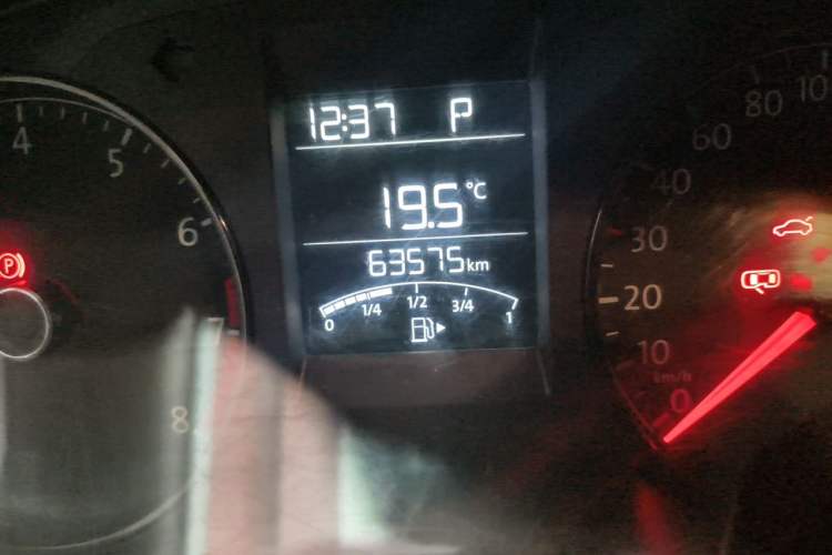 Used Volkswagen Polo 2018 1.5L Automatic Advanced Driving Model Odometer Close Up