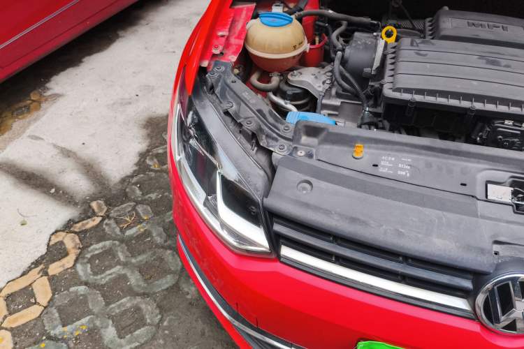 Used Volkswagen Polo 2018 1.5L Automatic Enjoyment Model Right Front Headlight