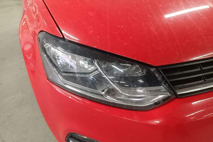 Used Volkswagen Polo 2018 1.5L Automatic Enjoyment Model Right Front Headlight
