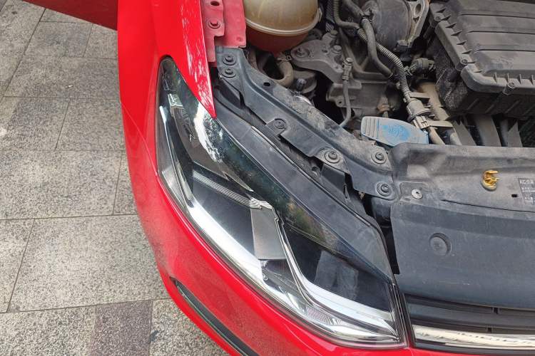 Used Volkswagen Polo 2018 1.5L Automatic Enjoyment Model Right Front Headlight