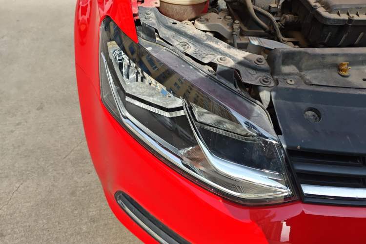 Used Volkswagen Polo 2018 1.5L Automatic Enjoyment Model Right Front Headlight
