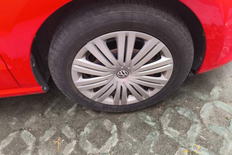Used Volkswagen Polo 2018 1.5L Automatic Enjoyment Model Right Front Wheel Hub