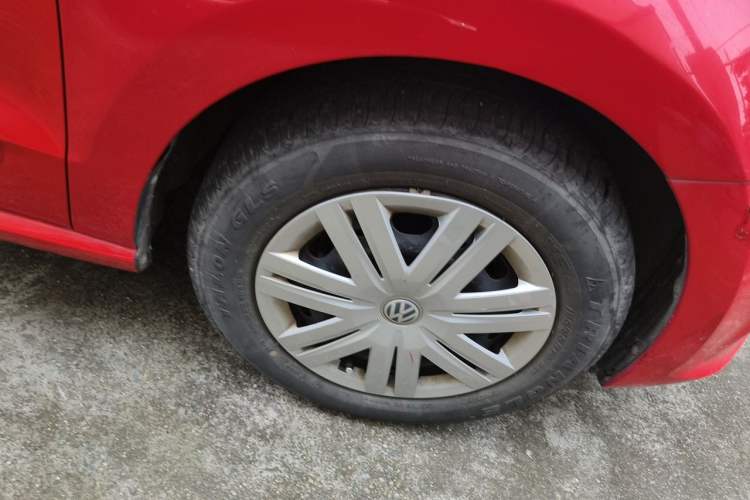 Used Volkswagen Polo 2018 1.5L Manual Drive-Comfort Model Right Front Wheel Hub