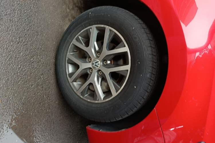 Used Volkswagen Polo 2018 1.5L Automatic Advanced Driving Model Right Front Wheel Hub