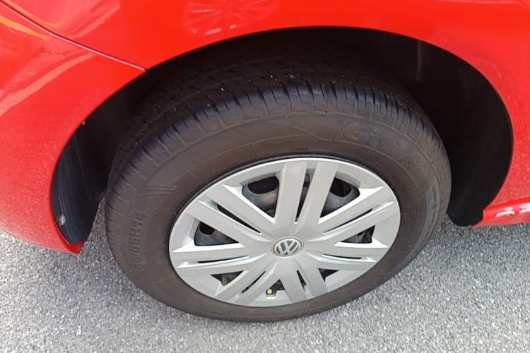 Used Volkswagen Polo 2018 1.5L Automatic Advanced Driving Model Right Rear Wheel Hub