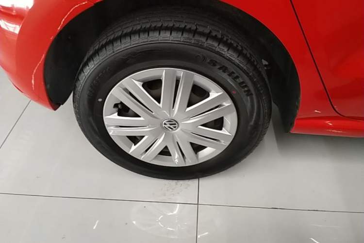 Used Volkswagen Polo 2018 1.5L Automatic Advanced Driving Model Right Rear Wheel Hub