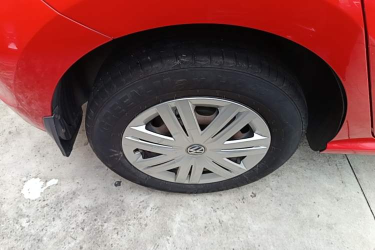Used Volkswagen Polo 2018 1.5L Automatic Advanced Driving Model Right Rear Wheel Hub