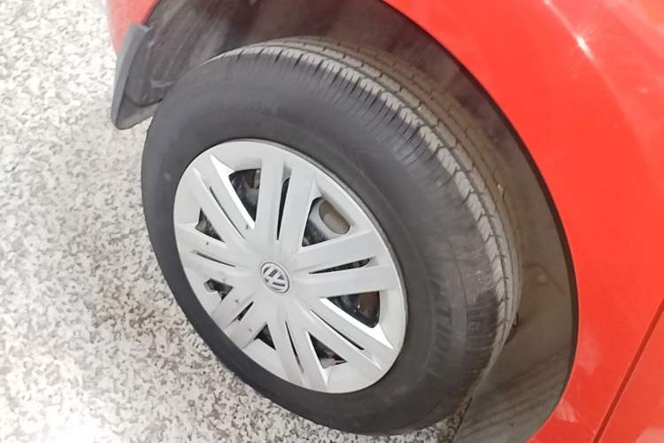 Used Volkswagen Polo 2018 1.5L Automatic Advanced Driving Model Right Rear Wheel Hub