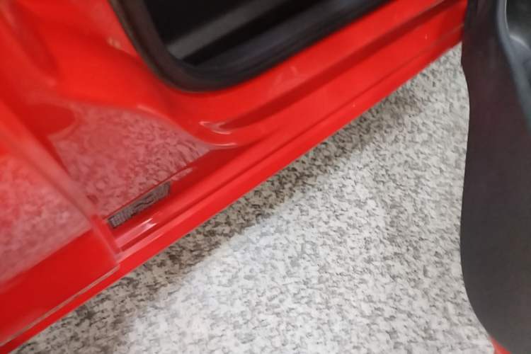 Used Volkswagen Polo 2018 1.5L Automatic Advanced Driving Model Right Side Sill