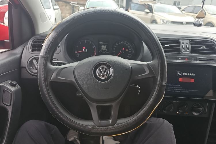 Used Volkswagen Polo 2018 1.5L Manual Drive-Comfort Model Steering Wheel