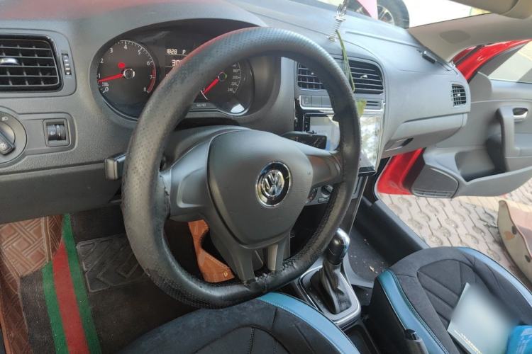 Used Volkswagen Polo 2018 1.5L Automatic Advanced Driving Model Steering Wheel