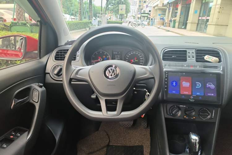 Used Volkswagen Polo 2018 1.5L Automatic Advanced Driving Model Steering Wheel