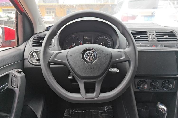 Used Volkswagen Polo 2018 1.5L Automatic Advanced Driving Model Steering Wheel