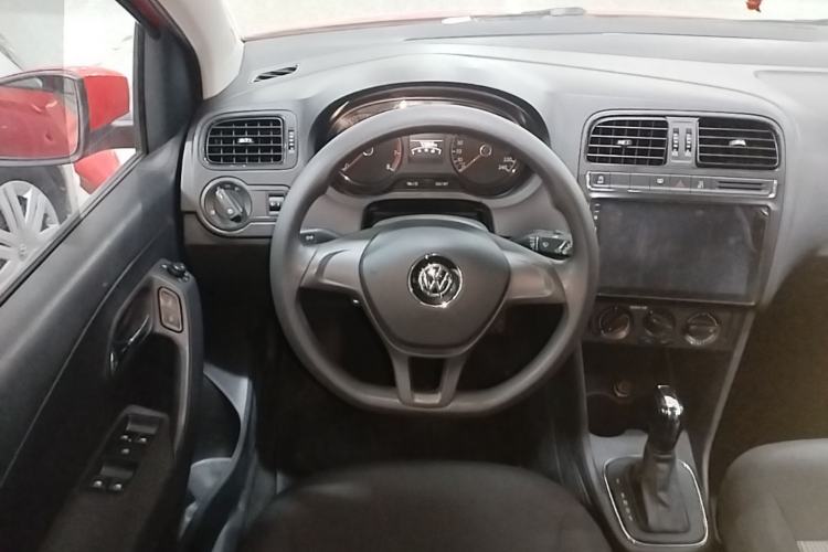 Used Volkswagen Polo 2018 1.5L Automatic Advanced Driving Model Steering Wheel