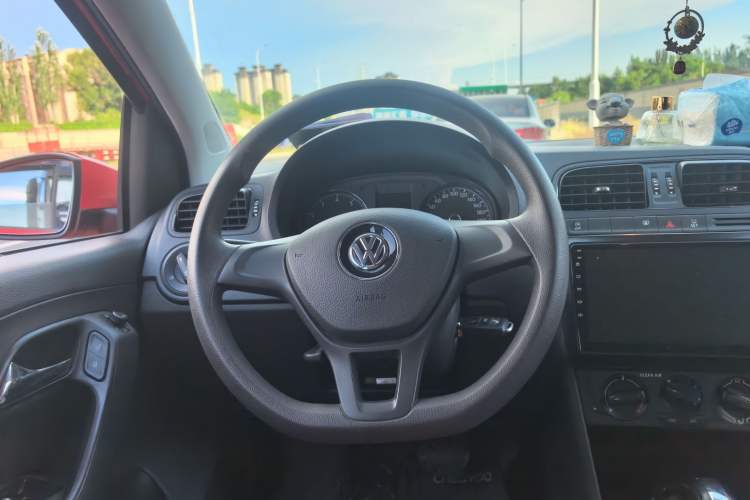 Used Volkswagen Polo 2018 1.5L Automatic Advanced Driving Model Steering Wheel