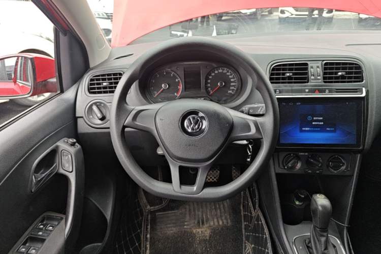 Used Volkswagen Polo 2018 1.5L Automatic Advanced Driving Model Steering Wheel