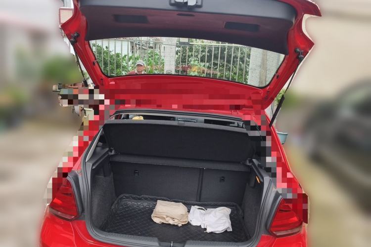 Used Volkswagen Polo 2018 1.5L Manual Drive-Comfort Model Trunk