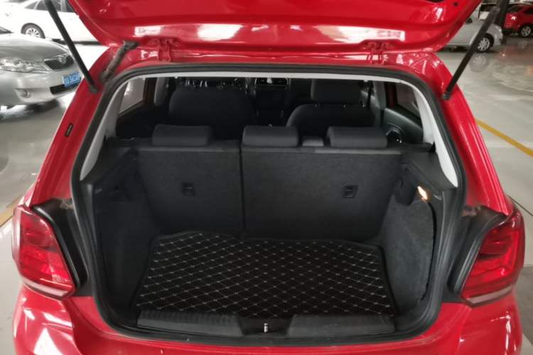 Used Volkswagen Polo 2018 1.5L Automatic Enjoyment Model Trunk