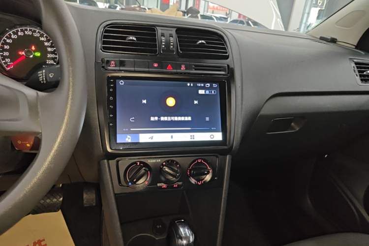 Used Volkswagen Polo 2018 1.5L Automatic Advanced Driving Model Audio And AC Panel