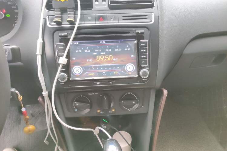 Used Volkswagen Polo 2018 1.5L Automatic Advanced Driving Model Audio And AC Panel
