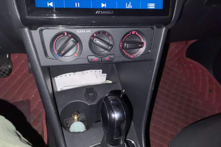 Used Volkswagen Polo 2018 1.5L Automatic Advanced Driving Model Audio And AC Panel