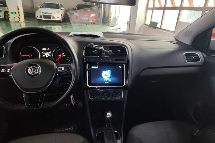 Used Volkswagen Polo 2018 1.5L Automatic Enjoyment Model Audio And AC Panel