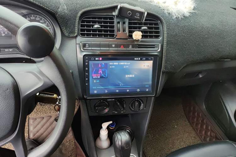 Used Volkswagen Polo 2018 1.5L Automatic Advanced Driving Model Audio And AC Panel