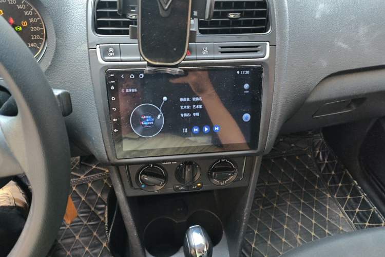 Used Volkswagen Polo 2018 1.5L Automatic Advanced Driving Model Audio And AC Panel