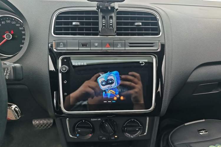 Used Volkswagen Polo 2018 1.5L Automatic Enjoyment Model Audio And AC Panel