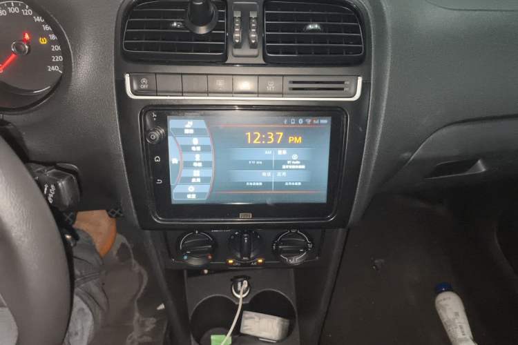 Used Volkswagen Polo 2018 1.5L Manual Drive-Comfort Model Audio And AC Panel