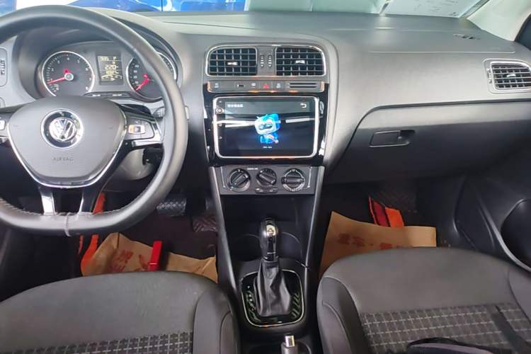 Used Volkswagen Polo 2018 1.5L Automatic Enjoyment Model Audio And AC Panel