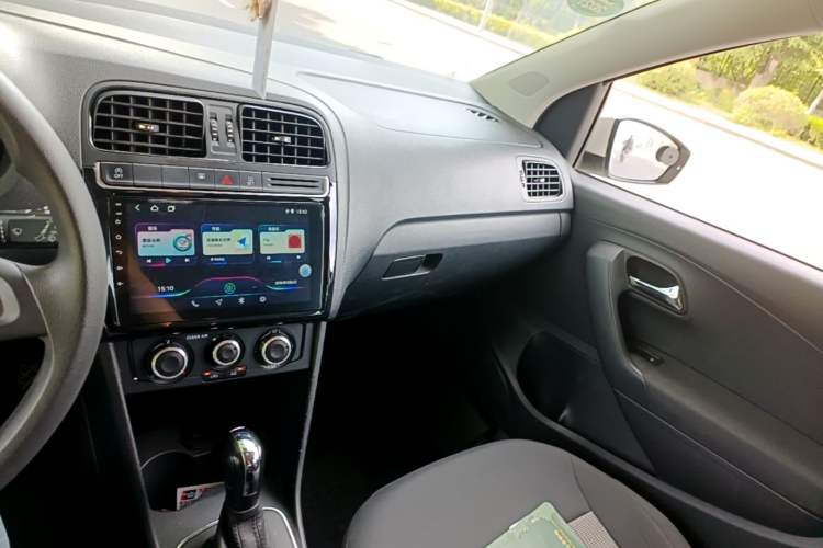 Used Volkswagen Polo 2018 1.5L Automatic Advanced Driving Model Audio And AC Panel