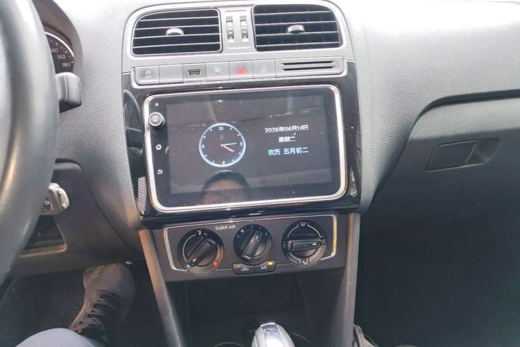 Used Volkswagen Polo 2018 1.5L Automatic Enjoyment Model Audio And AC Panel